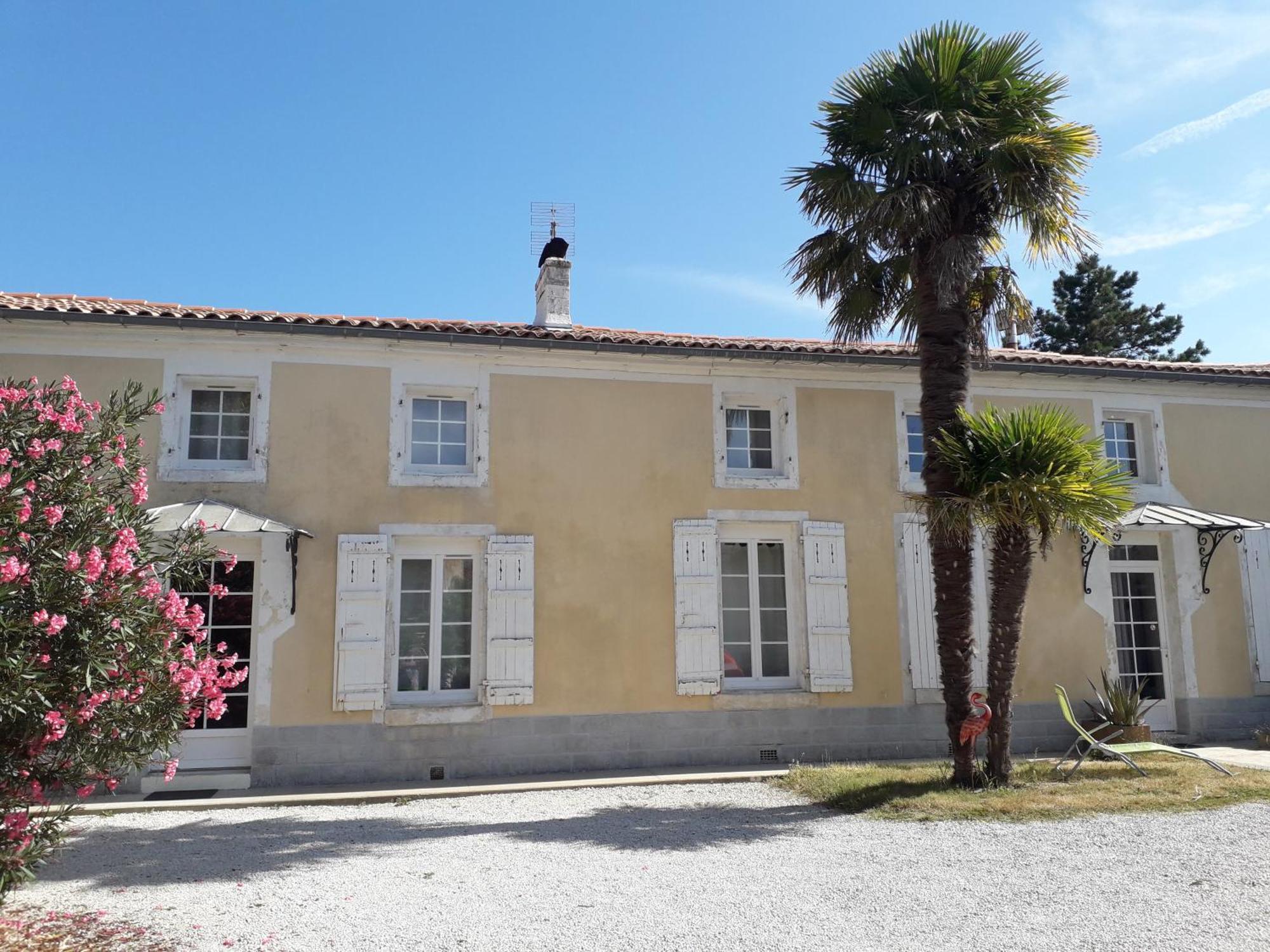 O Calme Hotel Brizambourg Exterior photo